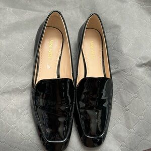 Nine West Patent Comfy Loafers size 8